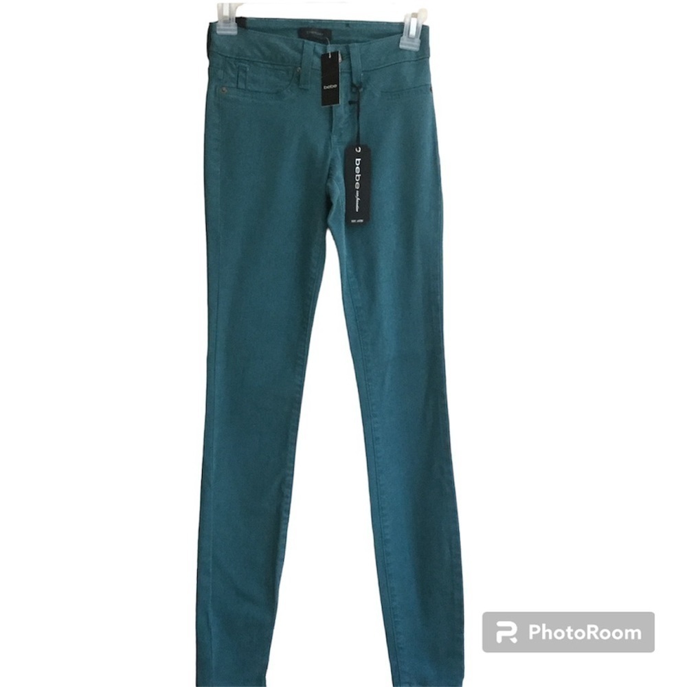 BEBE Soft Denim Core Sig Stretch Vintage Distressed Women’s Green Kinny Jeans